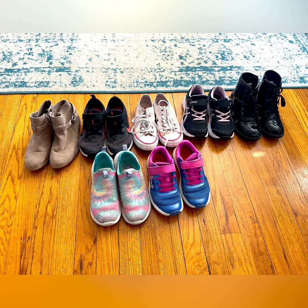 Girls size 1 Sneakers, Shoes, and Boots Bundle